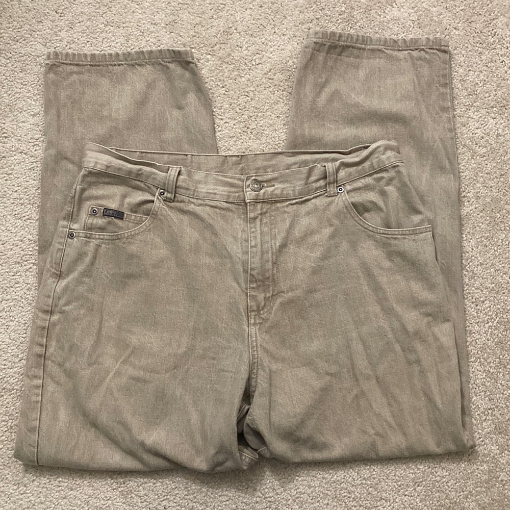 Tan Lee Jeans